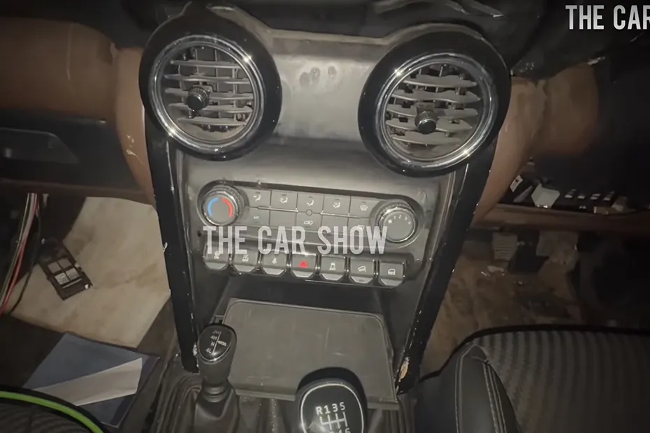 Mahindra Thar 5-door dual zone ac control