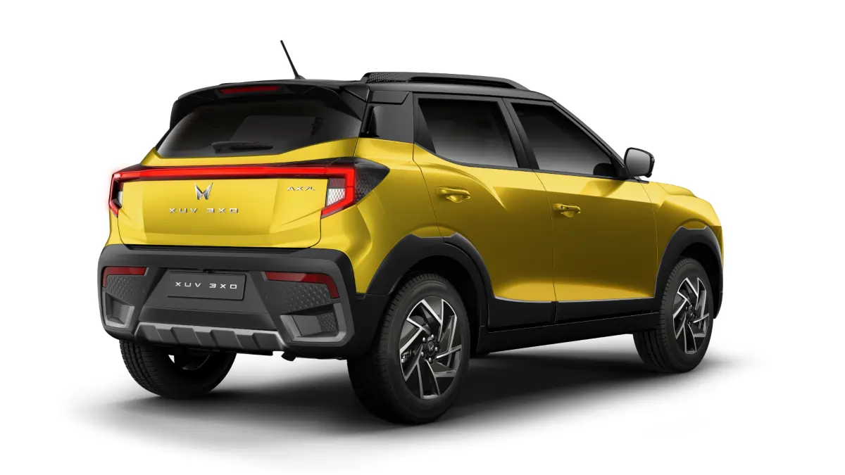 Mahibnra-XUV-3XO-rear