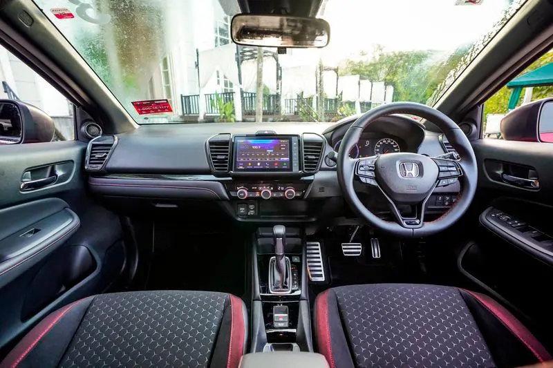 Honda-City-HATCHBACK-interior